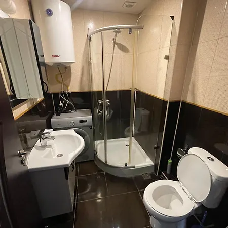 Apartment Near The Sea Батуми Экстерьер фото