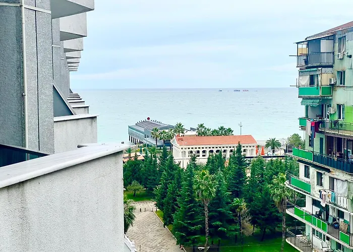 Apartment Near The Sea